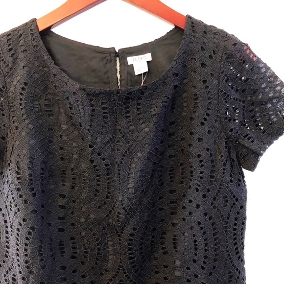 J. CREW Factory NWT Eyelet Lace Keyhole Back Top in Black Size 2 - Picture 2 of 11